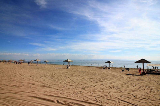 xinjiang travel